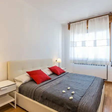 Apartment Nino The Place Bo