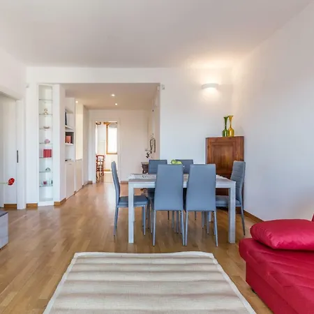 Apartment Nino The Place Bo *